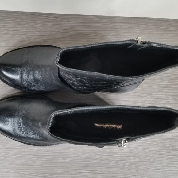 Halogen Quilted Moto Boots Block Heel Lug Sole, Black Leather, Womens Size 9 M - Picture 10 of 12